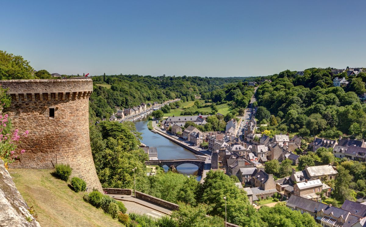 Dinan, cit&eacute; m&eacute;di&eacute;vale &agrave; explorer dans les C&ocirc;tes d'Armor